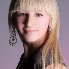 Single miss Alena, 28 yrs.old from Starokozachye, Ukraine
