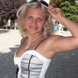 Pretty wife Galina, 33 yrs.old from Simferopol, Ukraine