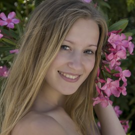 Single wife Marina, 23 yrs.old from Sevastopol, Ukraine