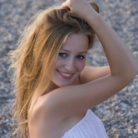 Pretty wife Marina, 23 yrs.old from Sevastopol, Ukraine