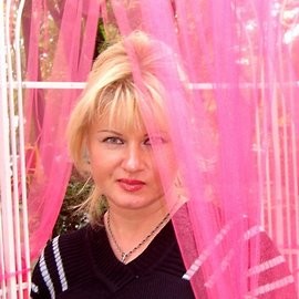 Pretty pen pal Irina, 41 yrs.old from Odessa, Ukraine