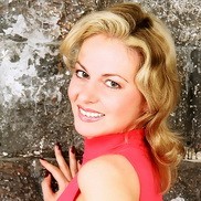 Nice bride Elena, 37 yrs.old from Saint Petersburg, Russia
