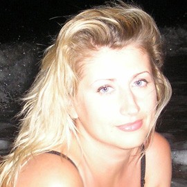 Charming wife Elena, 33 yrs.old from Mariupol, Ukraine