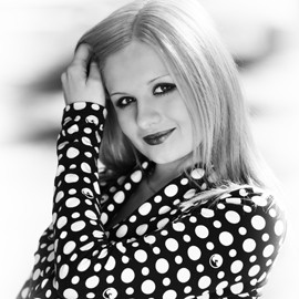 Charming bride Oksana, 21 yrs.old from Lugansk, Ukraine