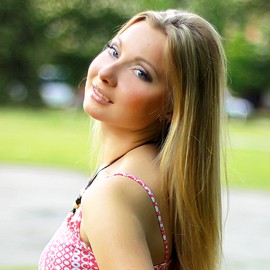 Single girlfriend Anna, 23 yrs.old from Poltava, Ukraine