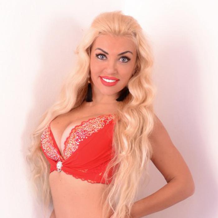 Pretty girlfriend Victoria, 52 yrs.old from Kharkov, Ukraine