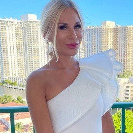 Amazing bride Vita, 44 yrs.old from Miami, United States