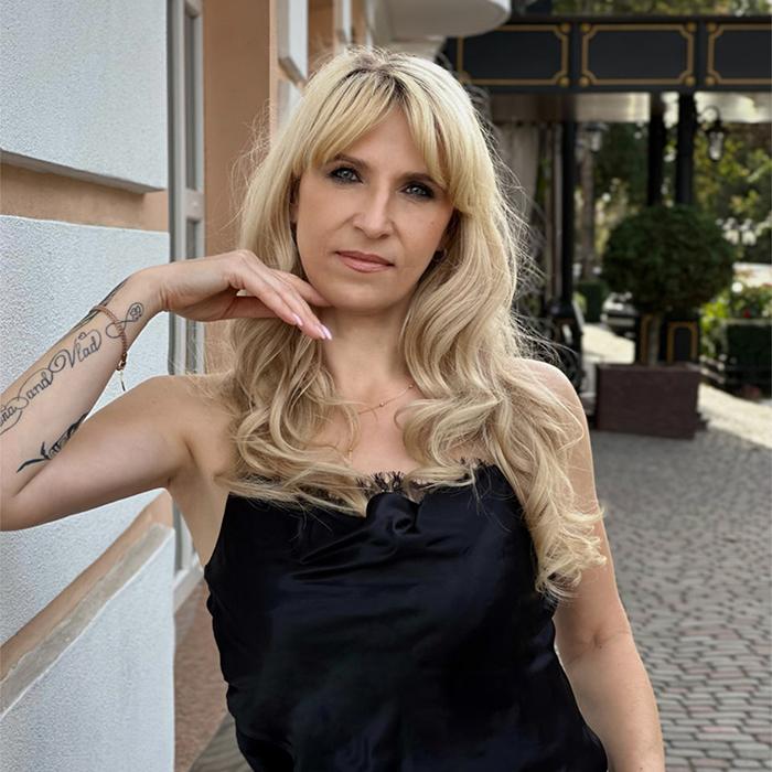 Pretty pen pal Ludmila, 45 yrs.old from Poltava, Ukraine