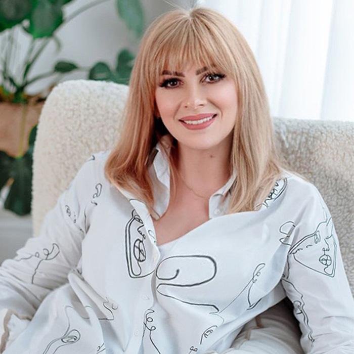 Charming girlfriend Viktoriya, 44 yrs.old from Poltava, Ukraine