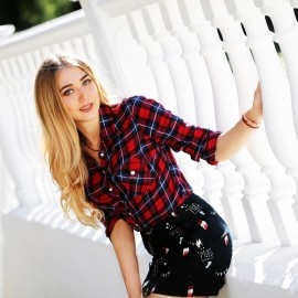 Beautiful bride Viktoria, 35 yrs.old from Khmelnytskyi, Ukraine