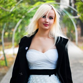 Charming miss Elena, 30 yrs.old from Yalta, Russia