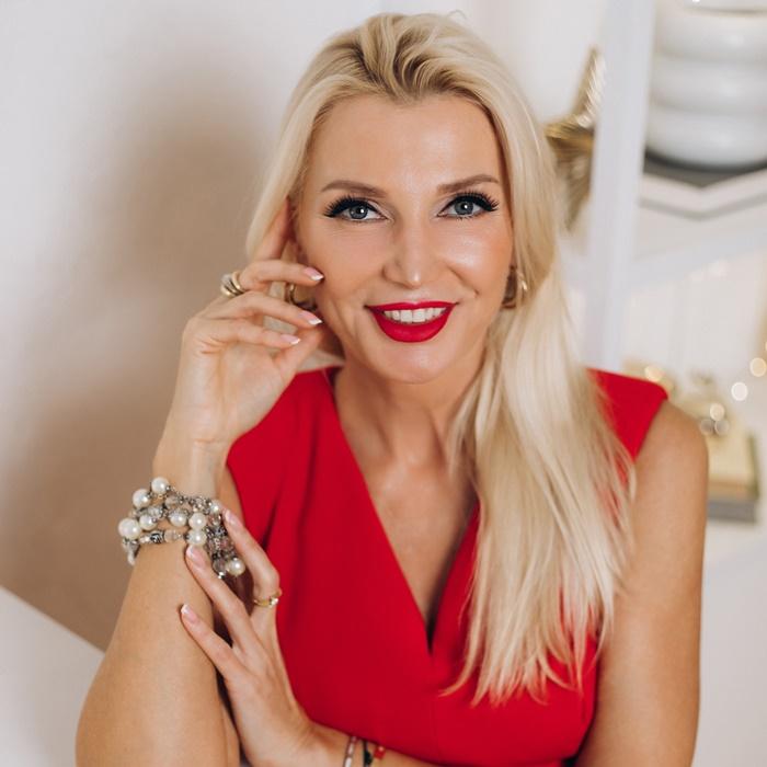 Sexy wife Anna, 47 yrs.old from Kharkov, Ukraine