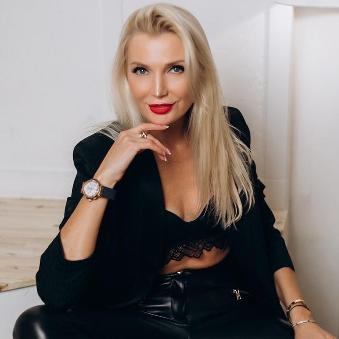 Beautiful pen pal Anna, 47 yrs.old from Kharkov, Ukraine