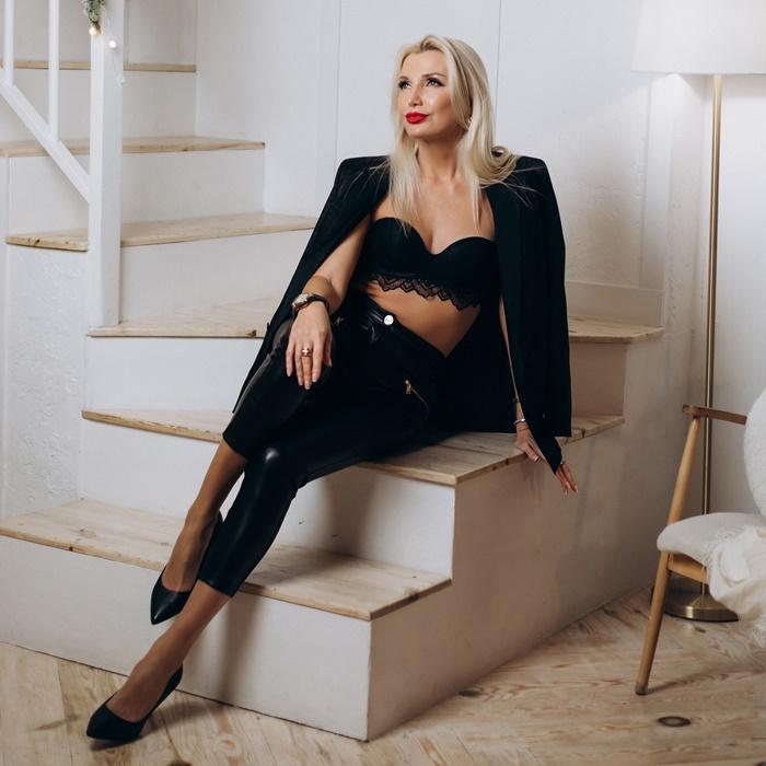 Single wife Anna, 47 yrs.old from Kharkov, Ukraine