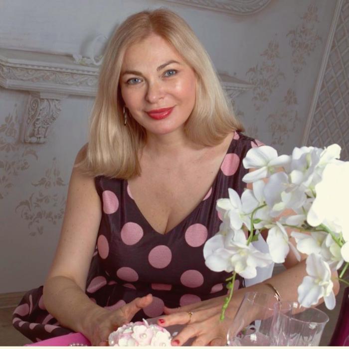 Amazing girl Lora, 62 yrs.old from Saint-Petersburg, Russia