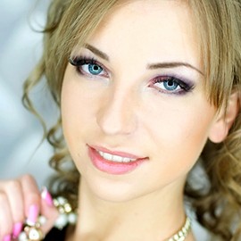 Charming bride Yana, 30 yrs.old from Sumy, Ukraine