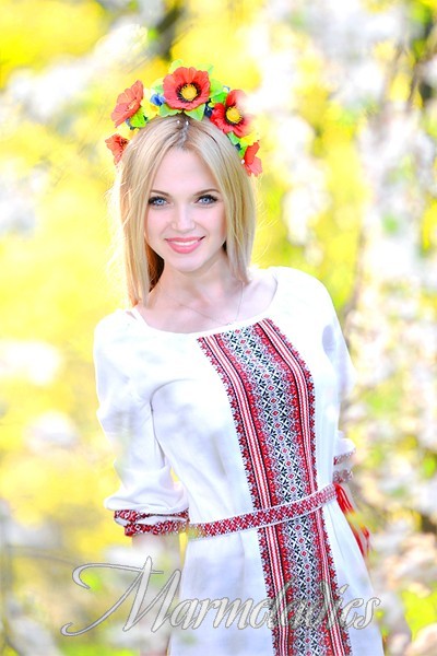 Charming girlfriend Lyubov from Sumy, Ukraine: Russian girl
