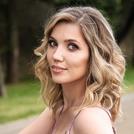 Single girlfriend Ira, 32 yrs.old from Ostrov, Russia