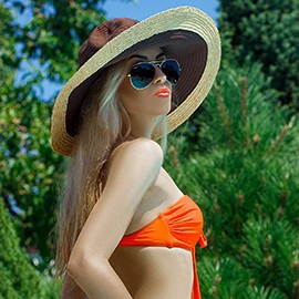 Gorgeous wife Diana, 29 yrs.old from Dnepropetrovsk, Ukraine