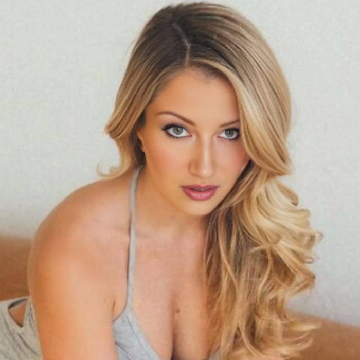 Sexy wife Viktoria, 35 yrs.old from Kiev, Ukraine