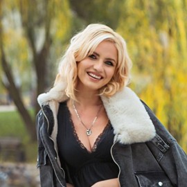 Hot miss Olga, 35 yrs.old from Tiraspol, Moldova