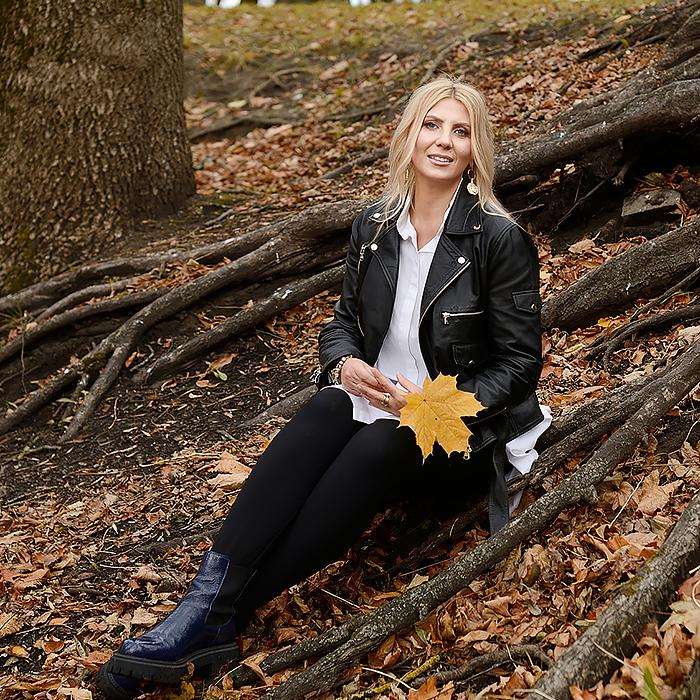 Beautiful girlfriend Yulia, 56 yrs.old from Eastern Europe