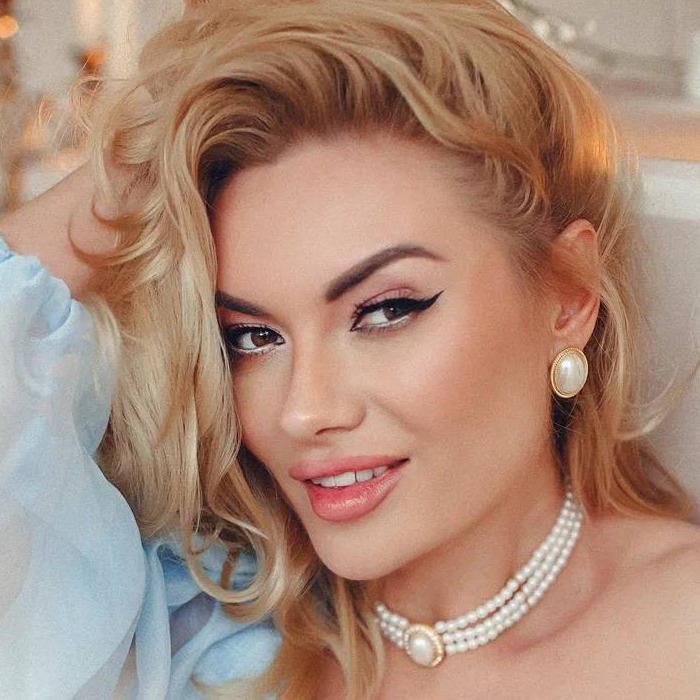 Pretty pen pal Julia, 39 yrs.old from Donetsk, Ukraine