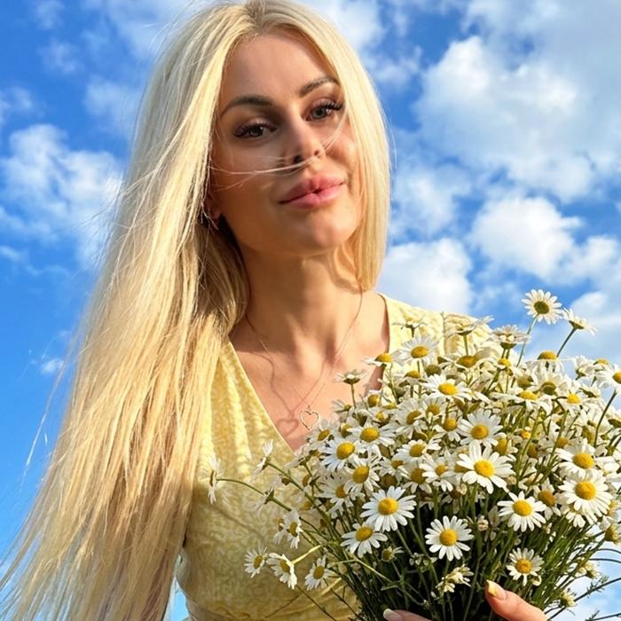 Oksana, 42 yrs.old from Kiev, Ukraine Oksana, 42 yrs.old from Kiev, Ukraine