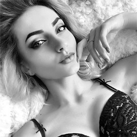 Sexy wife Marina, 26 yrs.old from Sumy, Ukraine