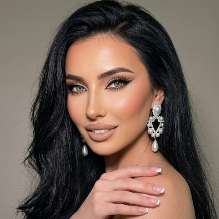 Amazing mail order bride Kristina, 35 yrs.old from Eastern Europe