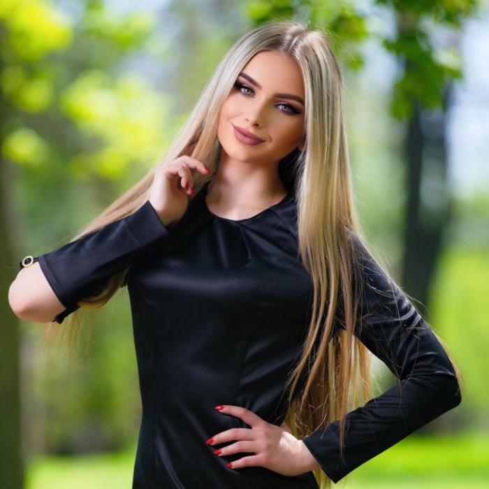 Amazing woman Valeriya, 23 yrs.old from Konstantinovka, Ukraine