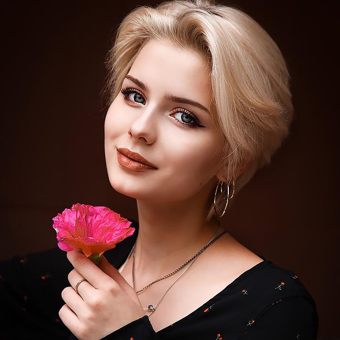 Pretty woman Svetlana, 25 yrs.old from Eastern Europe