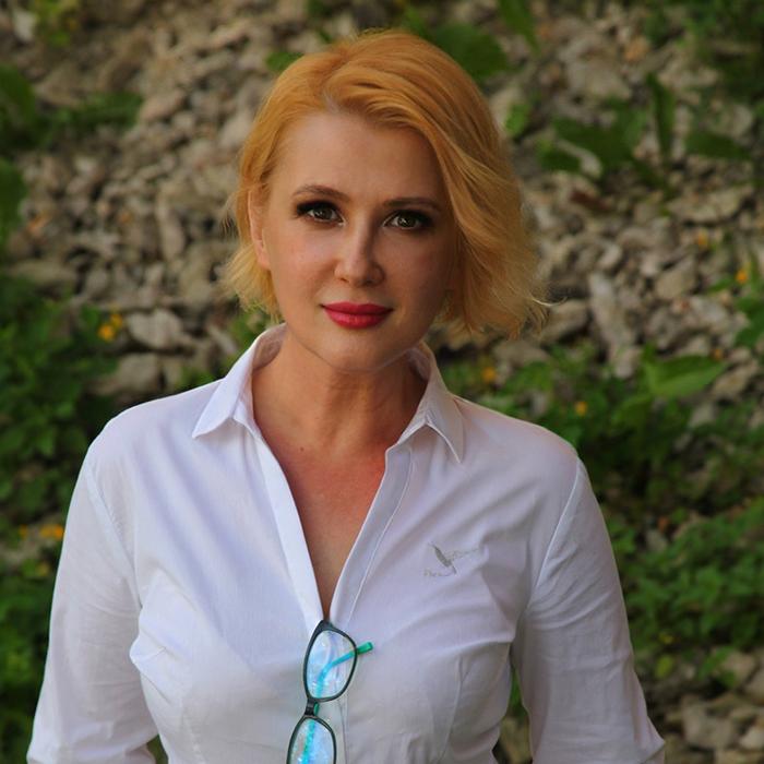Beautiful bride Inna, 53 yrs.old from Pskov, Russia
