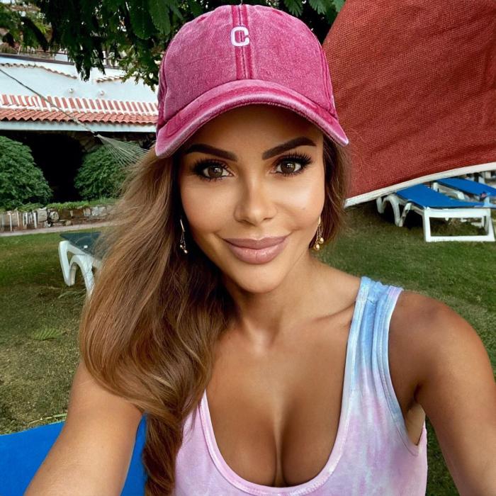 Sexy lady Olga, 59 yrs.old from Eastern Europe