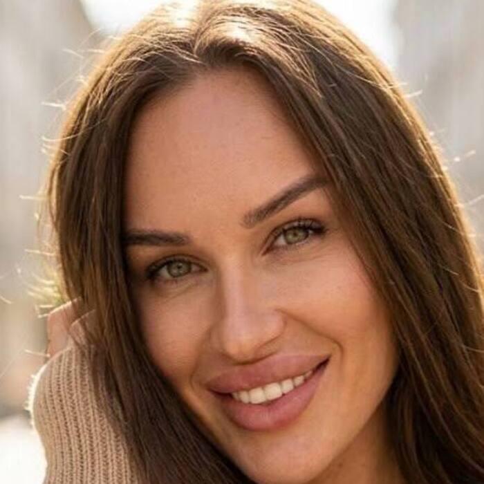 Charming pen pal Antonina, 39 yrs.old from Eastern Europe