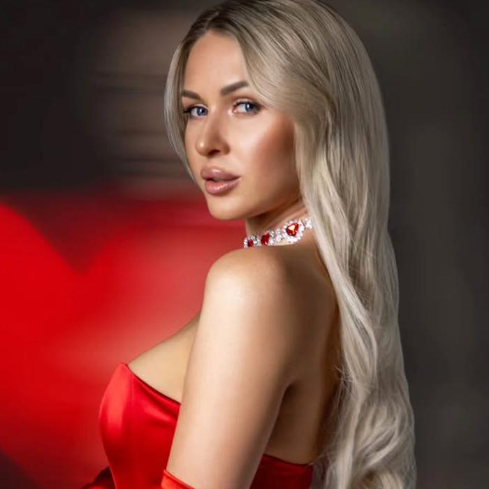  Anastasiya, 37 yrs.old from Eastern Europe