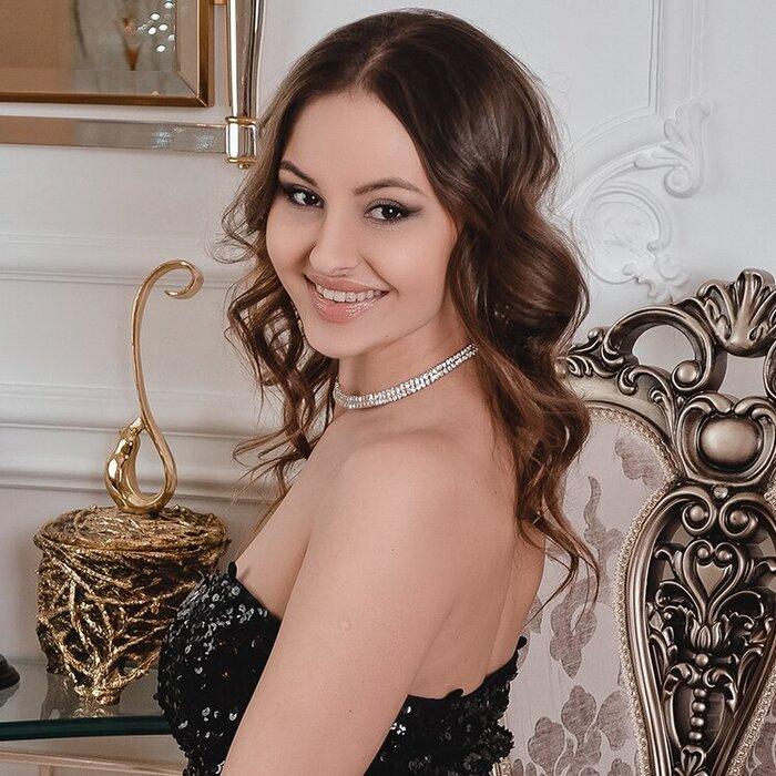 Gorgeous bride Aleksandra, 24 yrs.old from Kharkiv, Ukraine