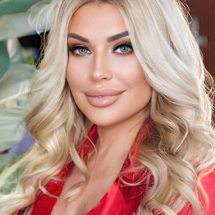 Pretty miss Valeria, 47 yrs.old from Kiev, Ukraine