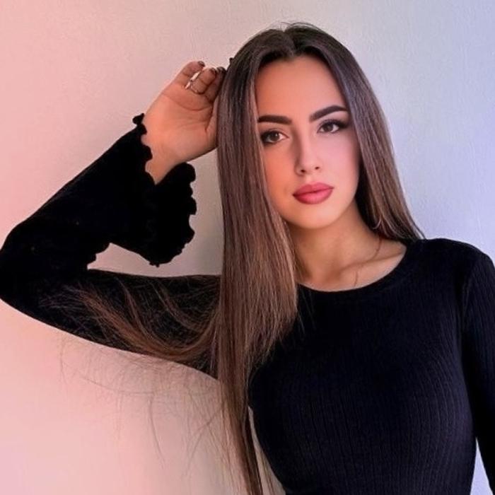 Beautiful girl Alina, 23 yrs.old from Eastern Europe Beautiful girl Alina, 23 yrs.old from Eastern Europe