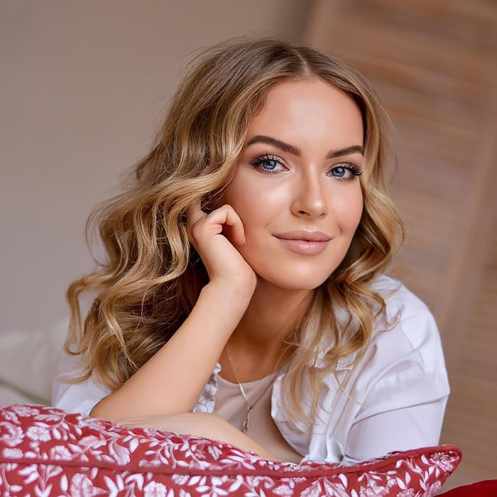 Gorgeous miss Elizaveta, 31 yrs.old from Eastern Europe