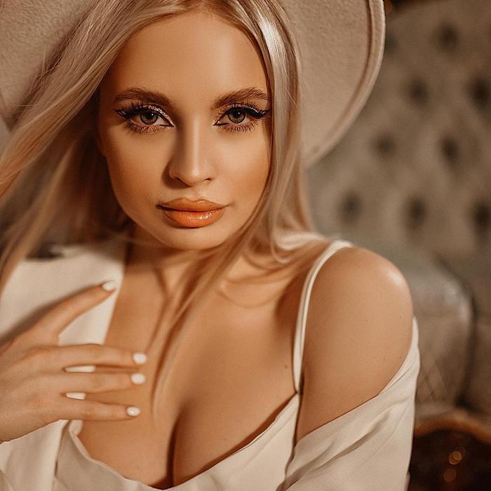 Hot girl Sofiya, 23 yrs.old from Yasinovataya, Ukraine