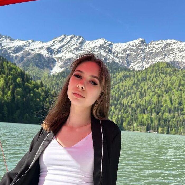 Hot mail order bride Dariya, 21 yrs.old from Eastern Europe