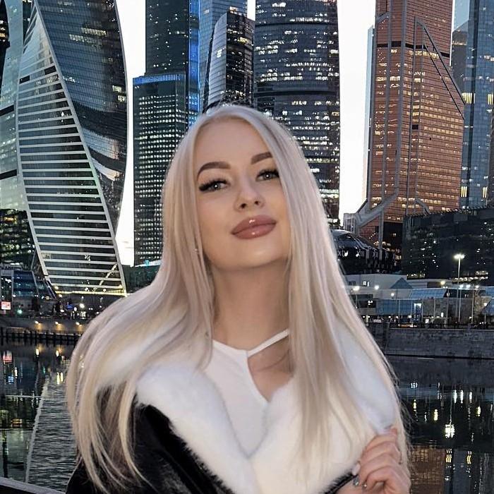 Hot girl Diana, 26 yrs.old from Eastern Europe Hot girl Diana, 26 yrs.old from Eastern Europe