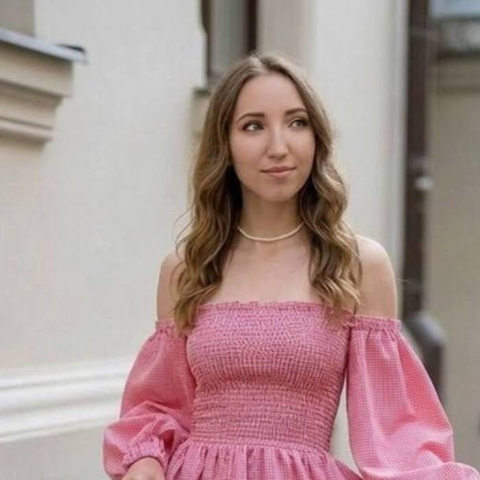 Sexy miss Alyona, 30 yrs.old from Eastern Europe