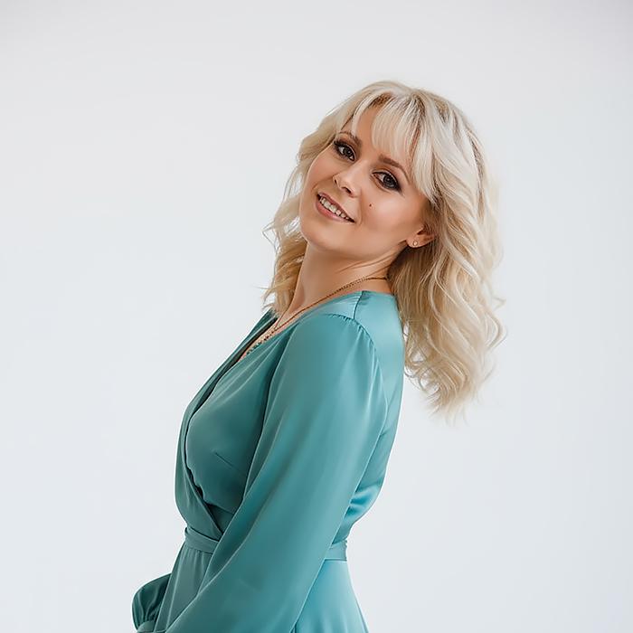 Beautiful girl Irina, 48 yrs.old from Eastern Europe