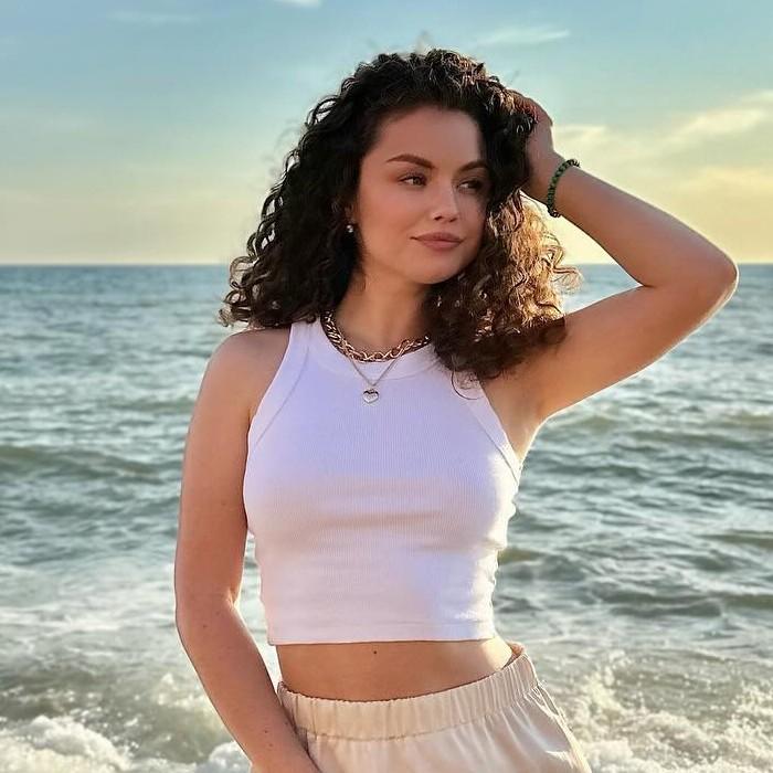 Single pen pal Alina, 24 yrs.old from Eastern Europe Single pen pal Alina, 24 yrs.old from Eastern Europe