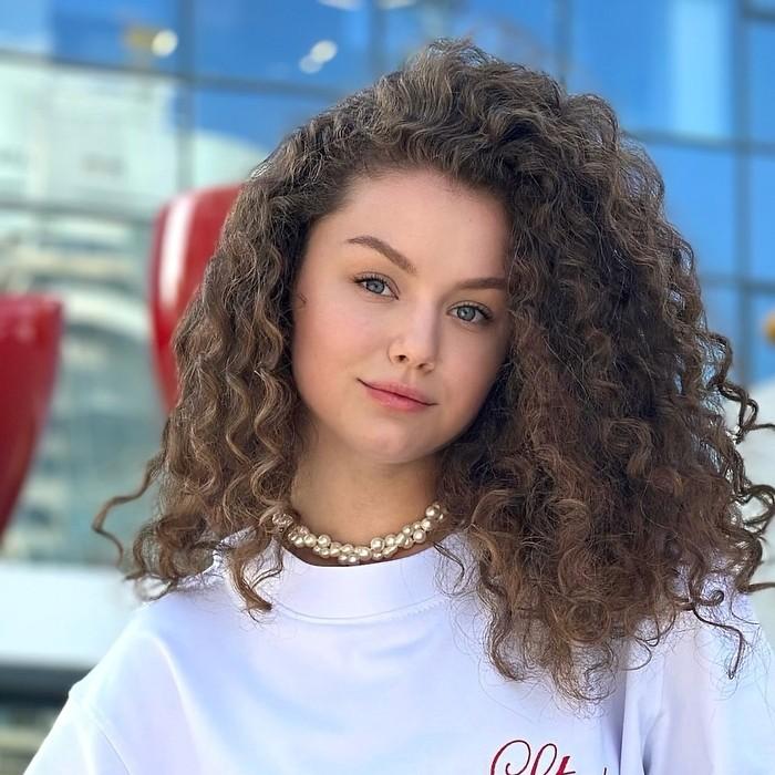 Charming pen pal Alina, 24 yrs.old from Eastern Europe Charming pen pal Alina, 24 yrs.old from Eastern Europe