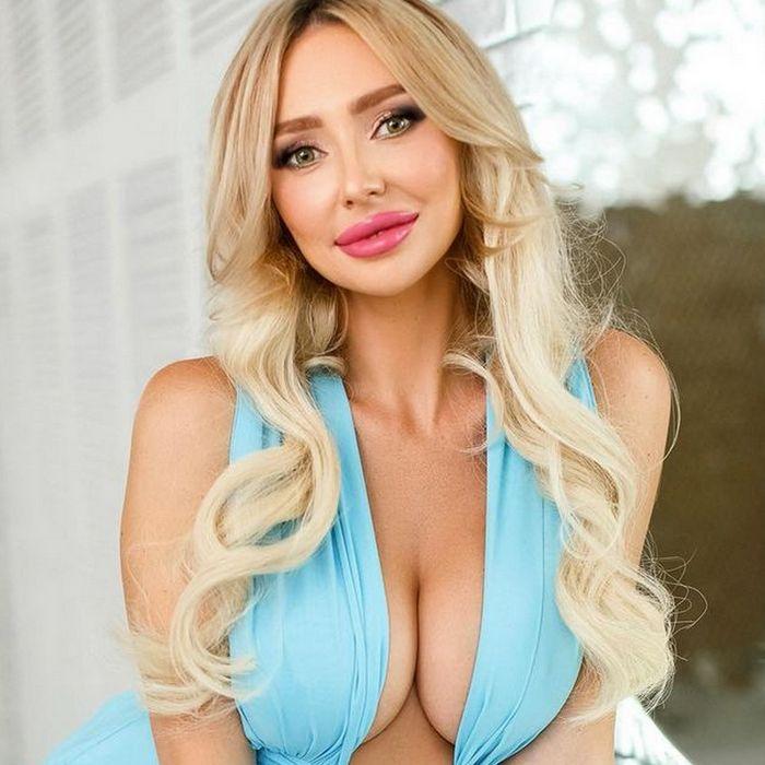 Charming girlfriend Yuliia, 36 yrs.old from Donetsk, Ukraine