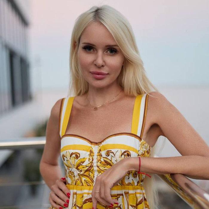 Pretty miss Anna, 41 yrs.old from Odessa, Ukraine