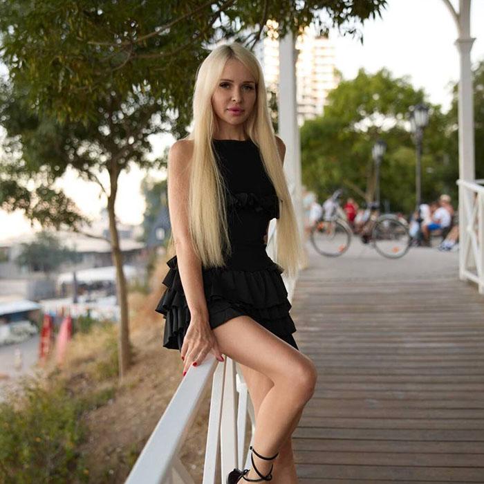 Sexy miss Anna, 41 yrs.old from Odessa, Ukraine